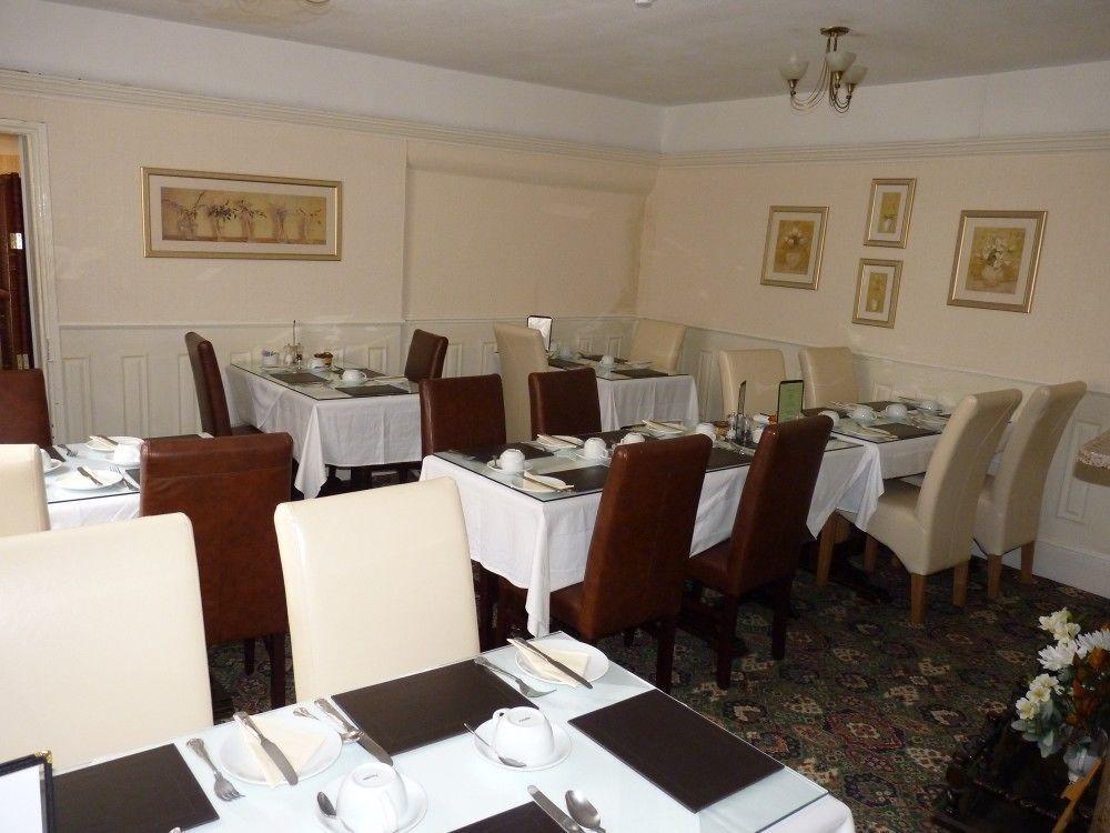 Newport Quay Bed & Breakfast Bagian luar foto