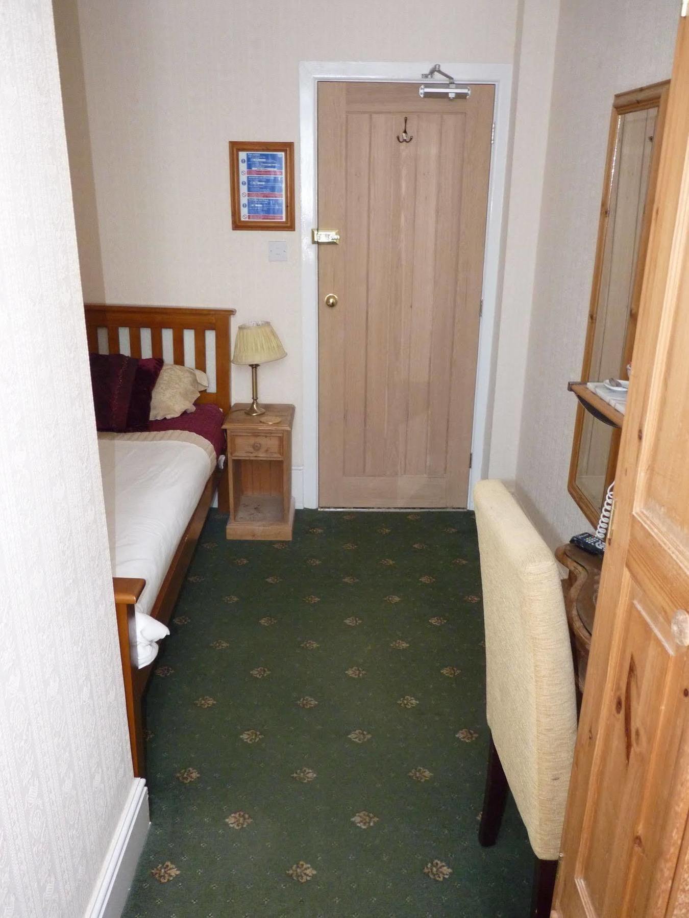 Newport Quay Bed & Breakfast Bagian luar foto