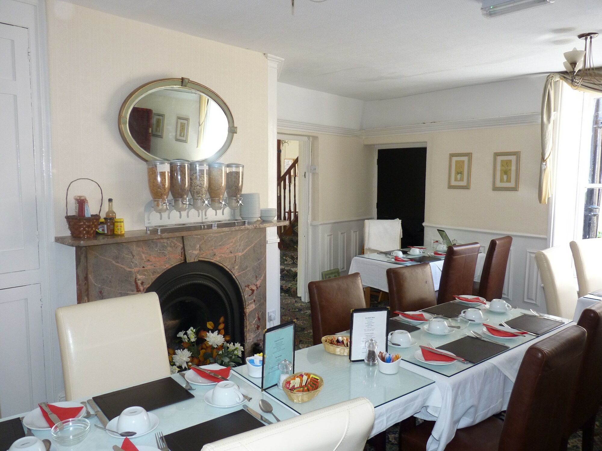 Newport Quay Bed & Breakfast Bagian luar foto
